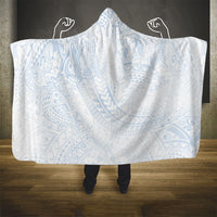 Hawaiian Turtles and Leis Hooded Blanket Tribal Kakau Pattern Airy White Blue Cloud Vibe LT03 - Polynesian Pride