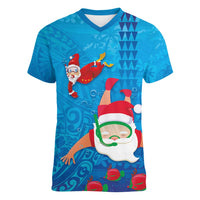 Hawaiian Santa Claus Snorkeling Women V-Neck T-Shirt Kakau and Polynesian Pattern LT03 Female Blue - Polynesian Pride