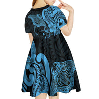 Hawaiian Manta Rays Kid Short Sleeve Dress Tribal Hibiscus Polynesian Tattoos Blue Color - Polynesian Pride
