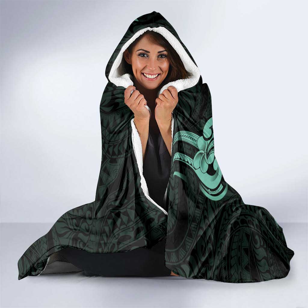 Hawaiian Manta Rays Hooded Blanket Tribal Hibiscus Polynesian Tattoos Turquoise Color - Polynesian Pride