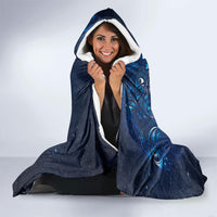 Aotearoa New Zealand New Year Hooded Blanket Tribal Koru Tattoo Blue Galaxy Maori Silver Fern