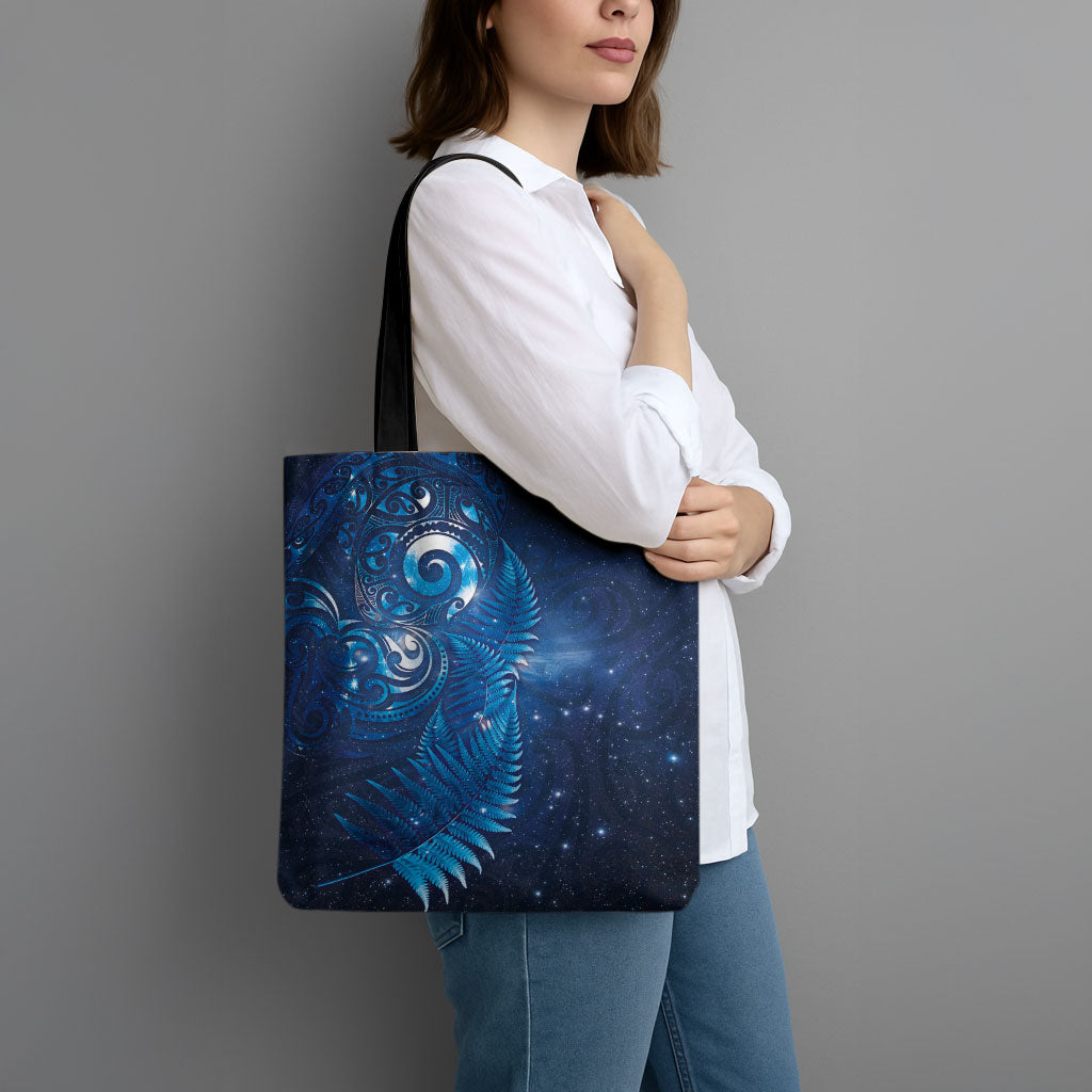 Aotearoa New Zealand New Year Tote Bag Tribal Koru Tattoo Blue Galaxy Maori Silver Fern