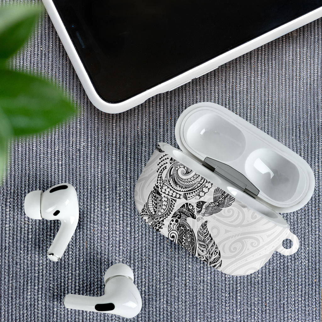 Aotearoa Moko Tribal Tattoo AirPods Case New Zealand Maori Penguin and Fantail White Color