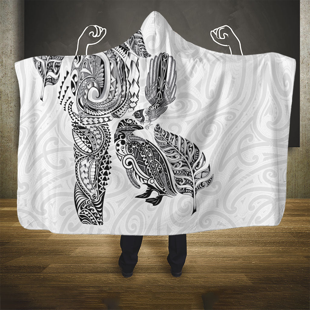 Aotearoa Moko Tribal Tattoo Hooded Blanket New Zealand Maori Penguin and Fantail White Color