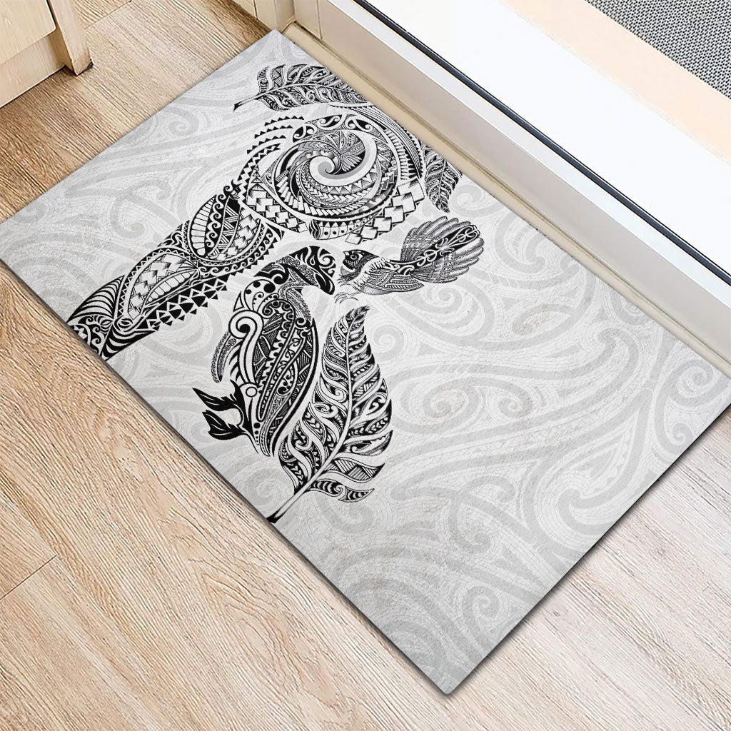 Aotearoa Moko Tribal Tattoo Rubber Doormat New Zealand Maori Penguin and Fantail White Color