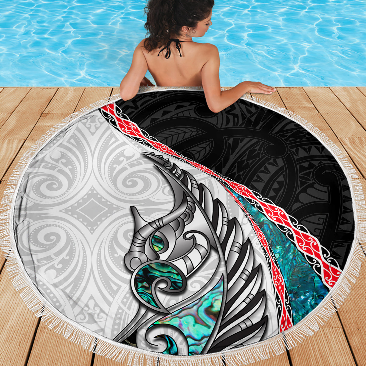 New Zealand Beach Blanket Manaia Fern and Koru Maori Pattern