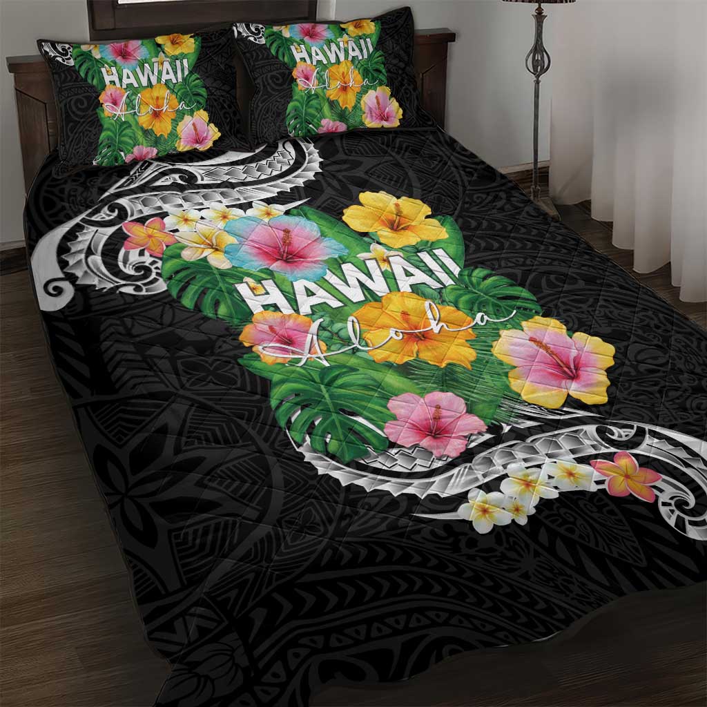 Hawaii Aloha Tropical Leaves and Flower Quilt Bed Set with Polynesian Art Tattoo Black Color - Polynesian Pride