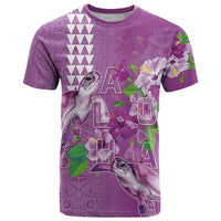 Hawaii Aloha Turtle Hibiscus and Leaves T Shirt with Polynesian and Kakau Tattoos Lilac Color - Polynesian Pride