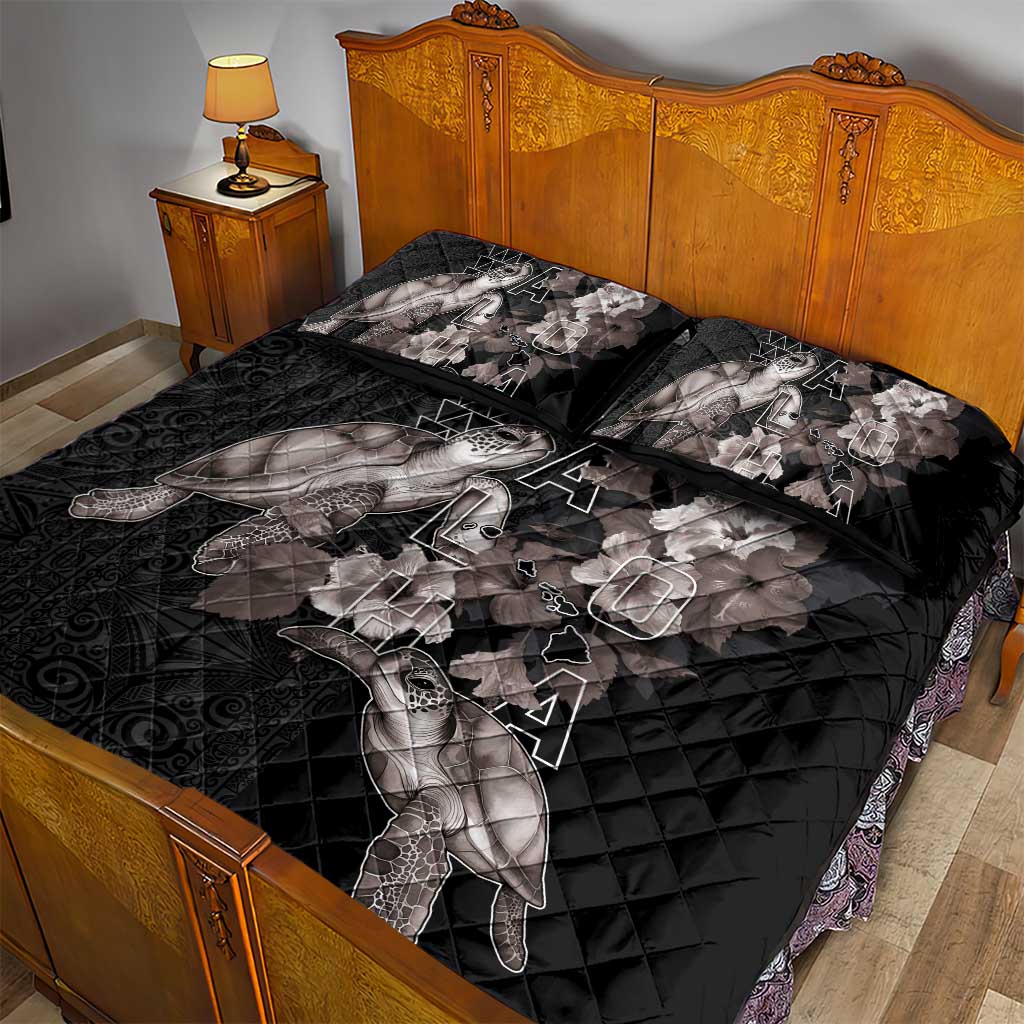 Hawaii Aloha Turtle Hibiscus and Leaves Quilt Bed Set with Polynesian and Kakau Tattoos Black Color - Polynesian Pride