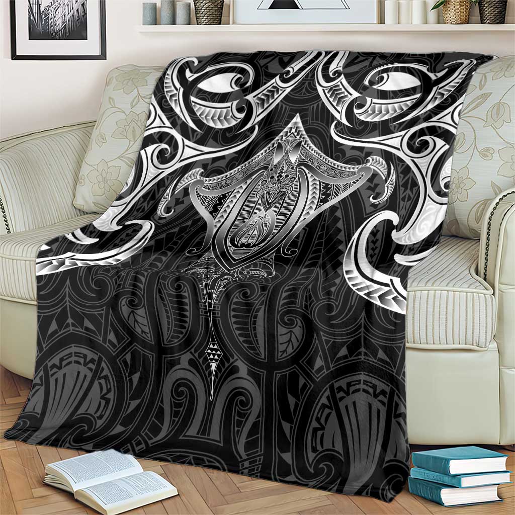 New Zealand Aotearoa Blanket Maori Manta Ray Moko Black - Polynesian Pride
