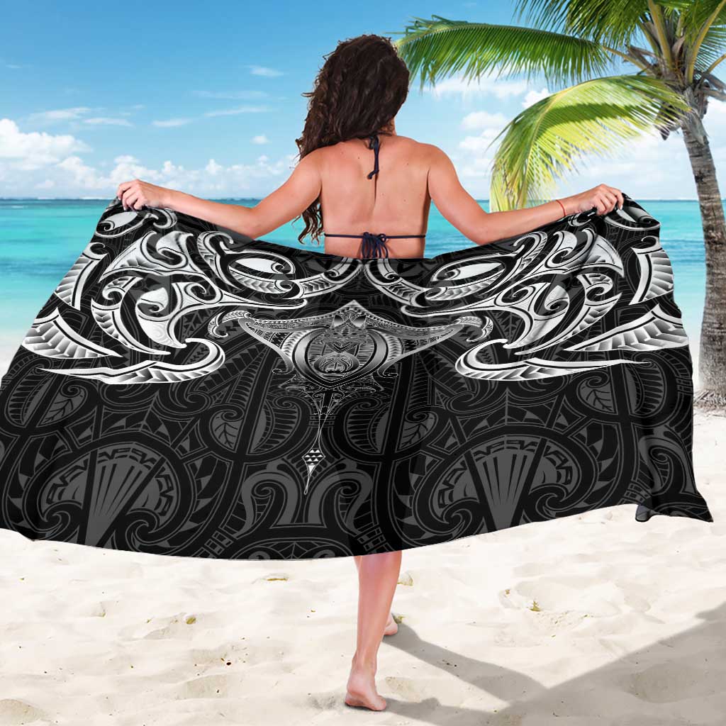 New Zealand Aotearoa Sarong Maori Manta Ray Moko Black - Polynesian Pride