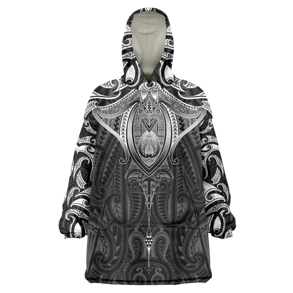 New Zealand Aotearoa Wearable Blanket Hoodie Maori Manta Ray Moko Black - Polynesian Pride
