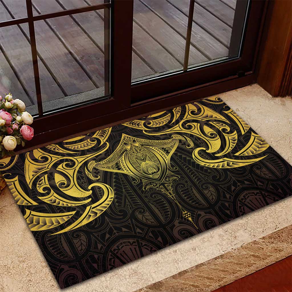 New Zealand Aotearoa Rubber Doormat Maori Manta Ray Moko Gold - Polynesian Pride