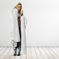 Hawaii Hibiscus With White Polynesian Pattern Hooded Blanket