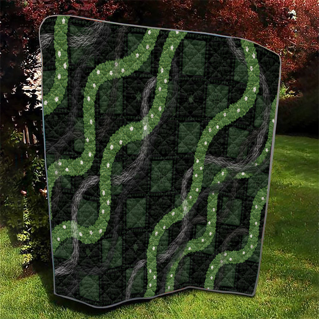 Hawaiian Quilt Quilt Pele Hair Hinahina Lei Black Version