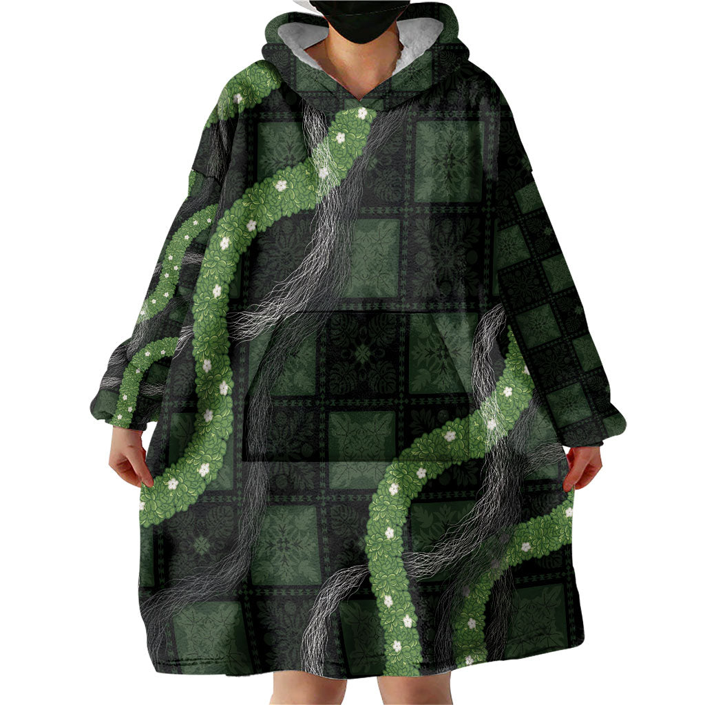 Hawaiian Quilt Wearable Blanket Hoodie Pele Hair Hinahina Lei Black Version LT05 - Polynesian Pride