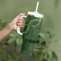 Hawaiian Quilt Tumbler With Handle Pele Hair Hinahina Lei Green Version