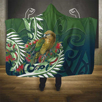 New Zealand Kea Bird Hooded Blanket With Maori Koru Fern LT05 - Polynesian Pride