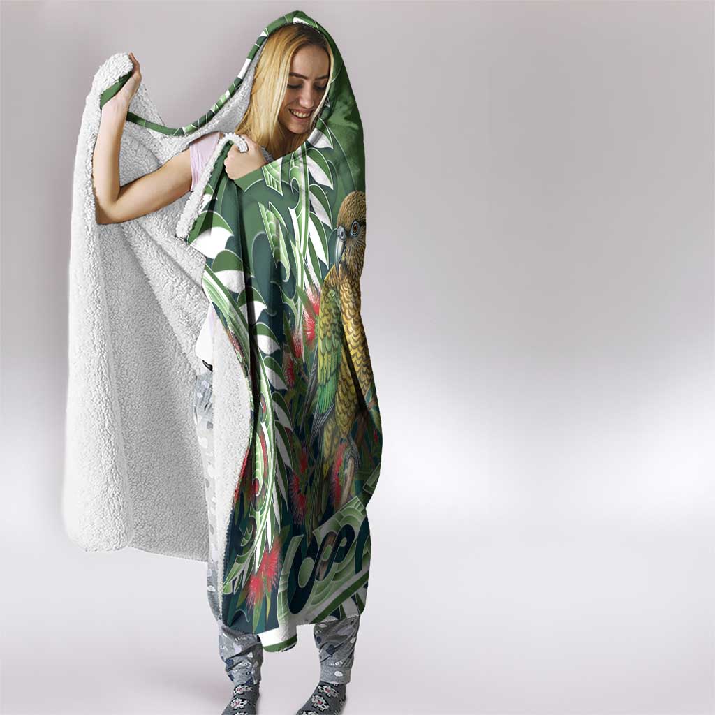 New Zealand Kea Bird Hooded Blanket With Maori Koru Fern LT05 - Polynesian Pride