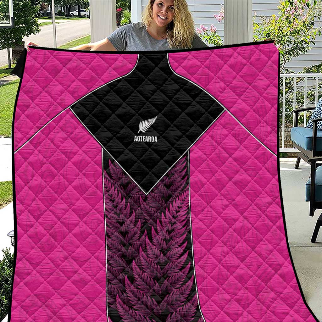New Zealand Fern Rugby Quilt Pink Maori Pattern