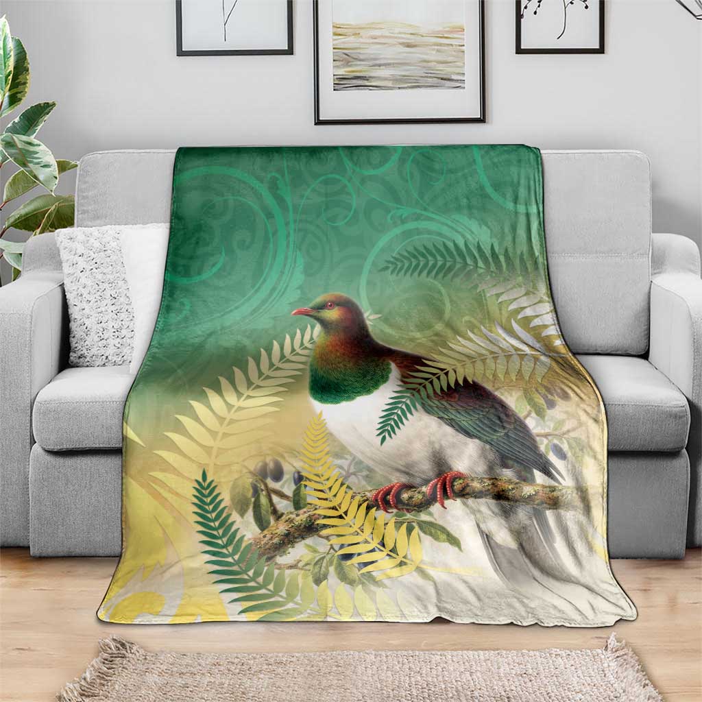 New Zealand Pigeon Kereru Blanket Maori Fern Art Green Gradient - Polynesian Pride