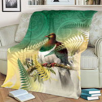 New Zealand Pigeon Kereru Blanket Maori Fern Art Green Gradient - Polynesian Pride
