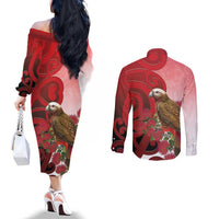 New Zealand Parrot Kaka Couples Matching Off The Shoulder Long Sleeve Dress and Long Sleeve Button Shirt Maori Koru With Pohutukawa Flowers - Polynesian Pride