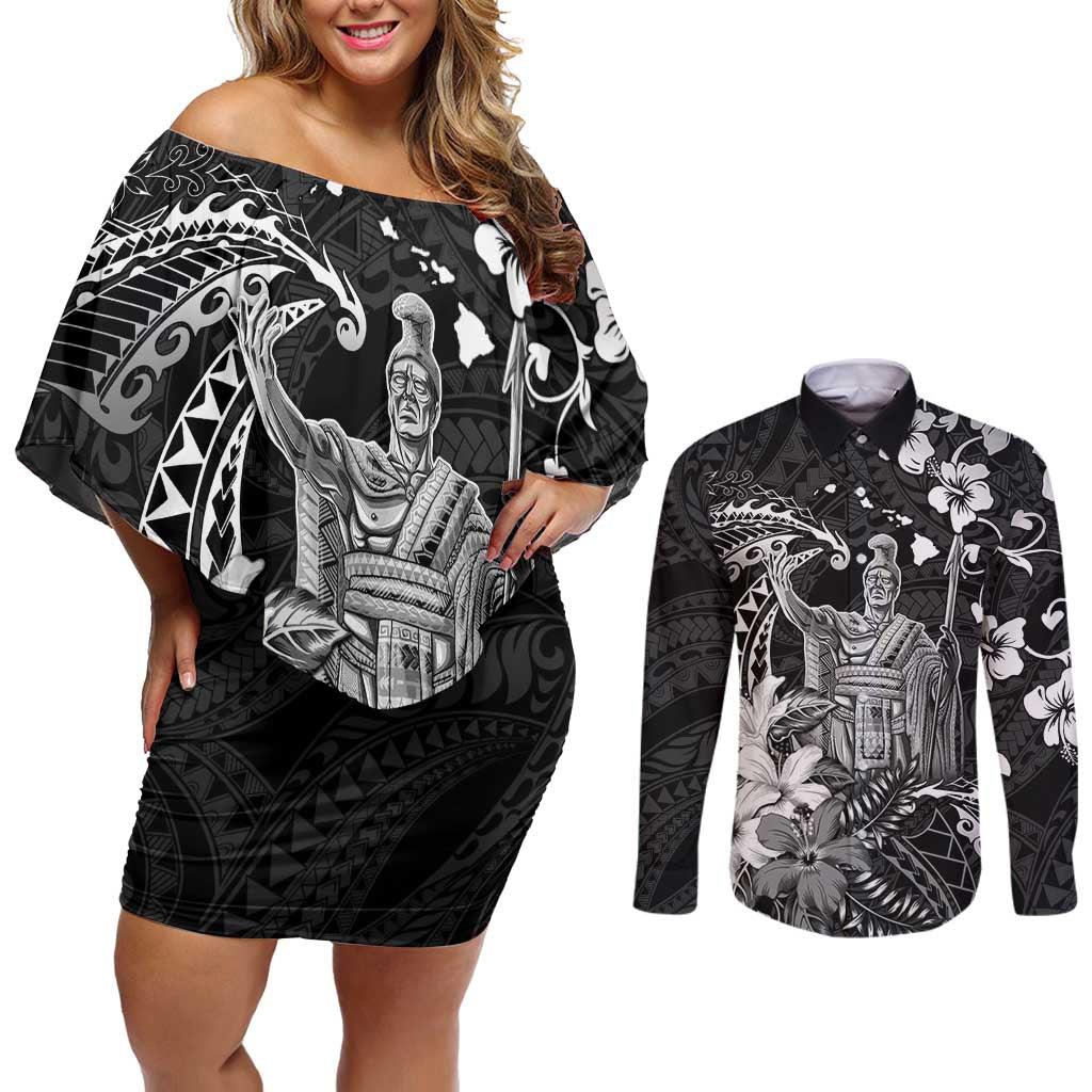 Hawaii King Kamehameha Day Couples Matching Off Shoulder Short Dress and Long Sleeve Button Shirt Polynesian Pattern Mix Hibiscus Black