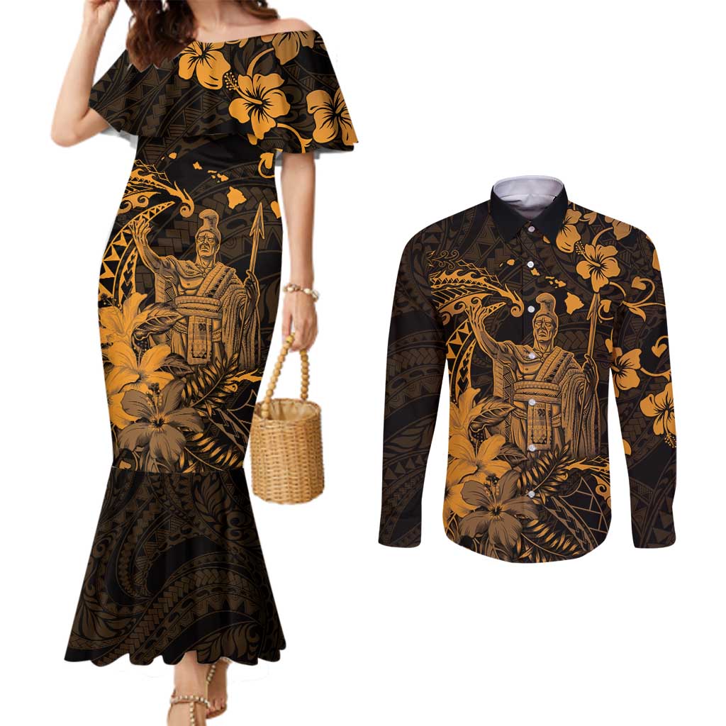 Hawaii King Kamehameha Day Couples Matching Mermaid Dress and Long Sleeve Button Shirt Polynesian Pattern Mix Hibiscus Gold