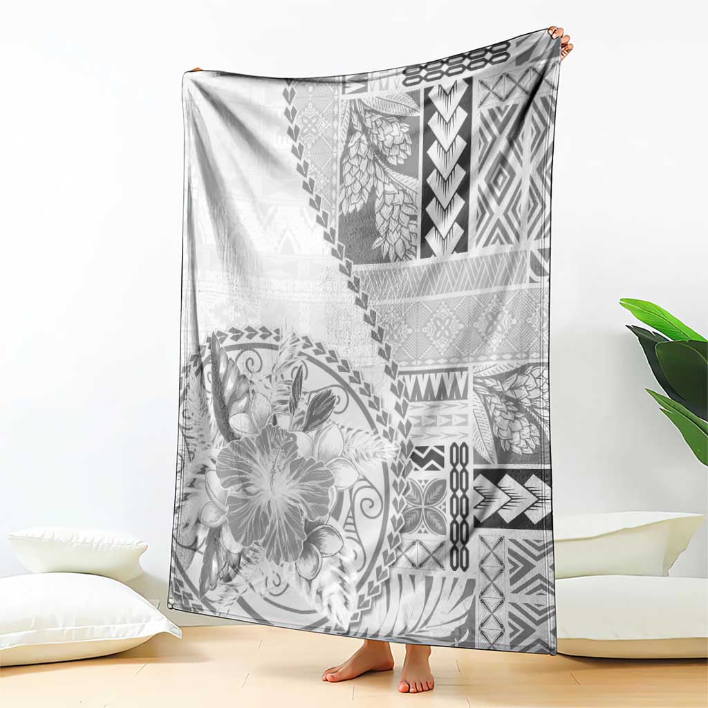 Samoa Siapo Elegant Blanket Hibiscus White Motifs - Polynesian Pride