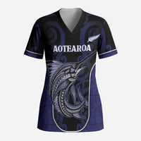 Personalised New Zealand Aotearoa Scrub Top Blue Marlin Fishing Maori Pattern LT05 Adult Black - Polynesian Pride
