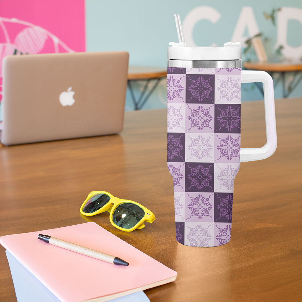 Lavender Manta Ray Hawaiian Quilt Motif Tumbler With Handle
