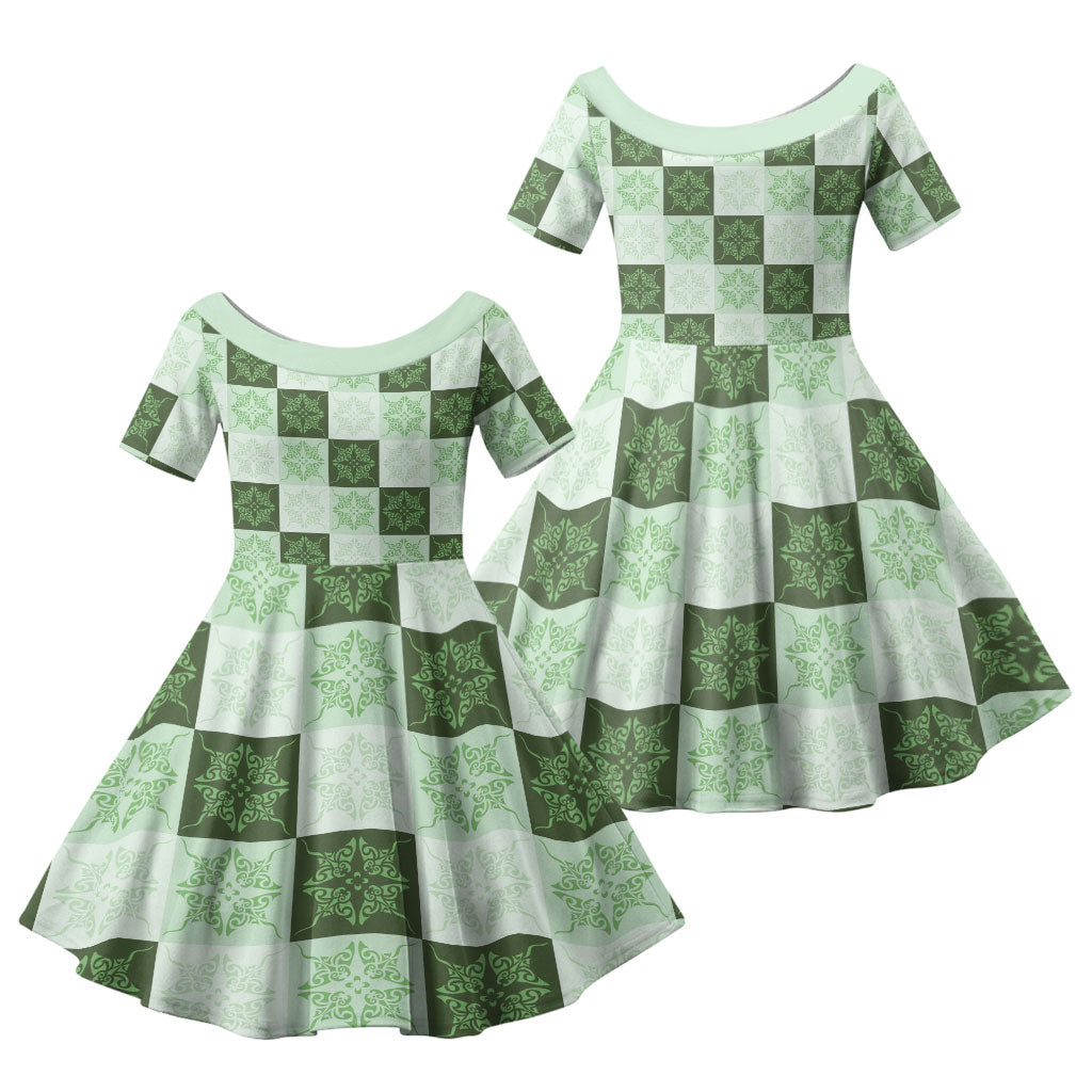 Sage Green Manta Ray Hawaiian Quilt Motif Family Matching Summer Maxi Dress and Hawaiian Shirt LT05 Daughter's Dress Green - Polynesian Pride