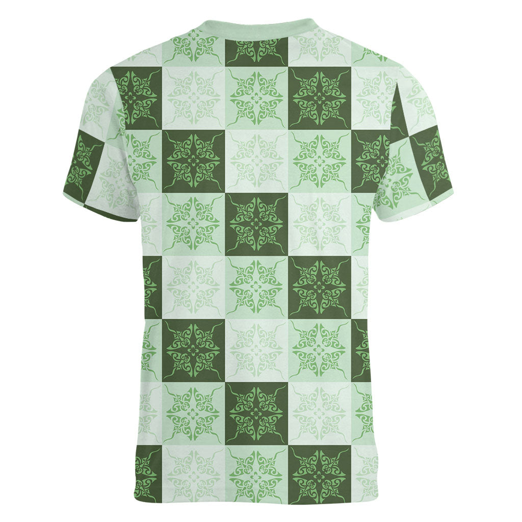 Sage Green Manta Ray Hawaiian Quilt Motif Women V-Neck T-Shirt