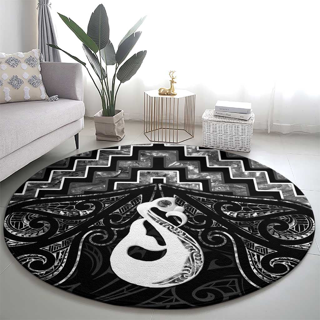 New Zealand Maori Round Carpet Poutama Manaia Black Paua Shell LT05 - Polynesian Pride