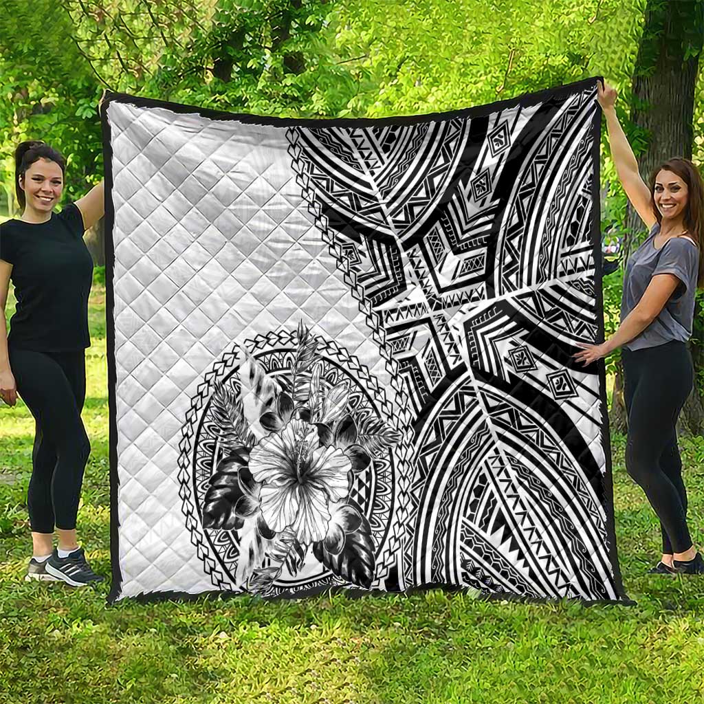 Hibiscus With White Austronesian Tattoo Pattern Quilt - Polynesian Pride