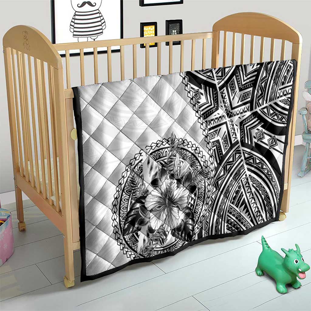 Hibiscus With White Austronesian Tattoo Pattern Quilt - Polynesian Pride