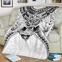 New Zealand Morepork Blanket Maori Pattern White