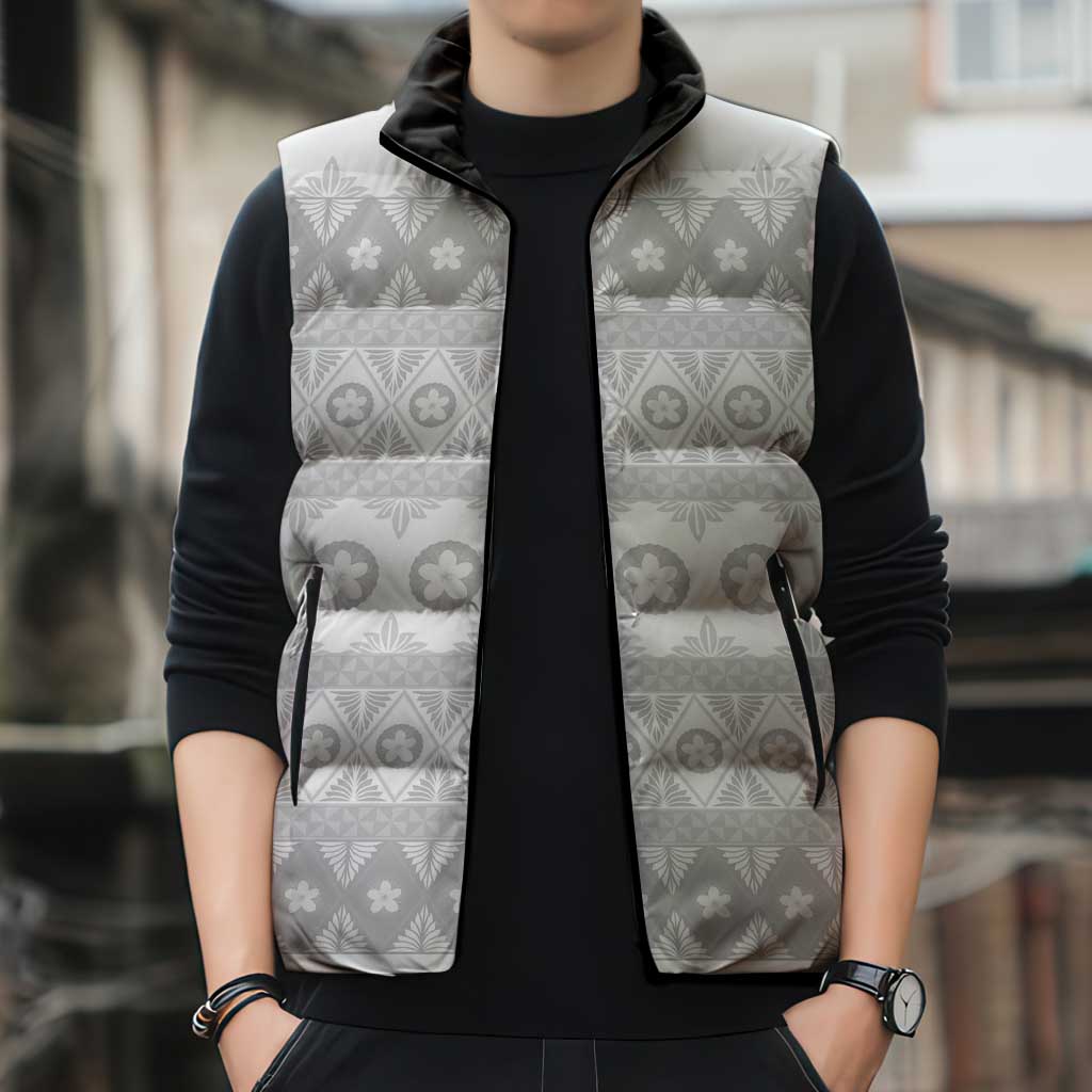 Tonga White Sunday Sleeveless Puffer Jacket Tongan Ngatu Siale Pattern LT05 - Polynesian Pride