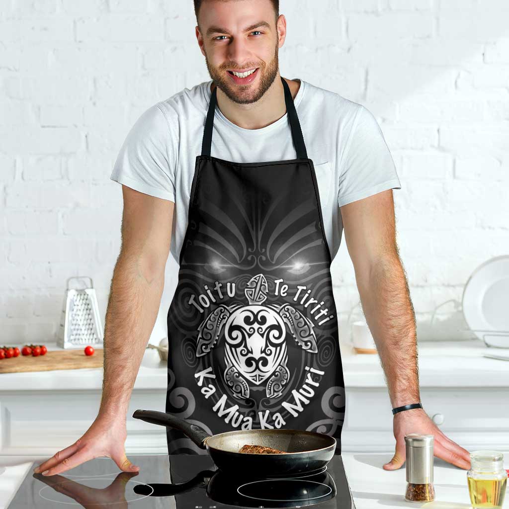 Aotearoa Toitu Te Tiriti Apron Ka Mua Ka Muri