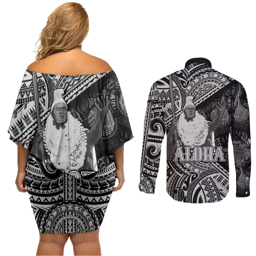 Hawaii King Kamehameha Couples Matching Off Shoulder Short Dress and Long Sleeve Button Shirt With Hawaiian Ipu Motifs Black Version
