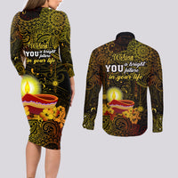 happy-diwali-festival-couples-matching-long-sleeve-bodycon-dress-and-long-sleeve-button-shirts-diya-lamp-hibiscus-polynesian-pattern