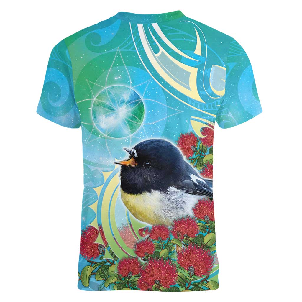 New Zealand Tomtit Women V-Neck T-Shirt Maori Koru With Pohutukawa Galaxy Style - Polynesian Pride