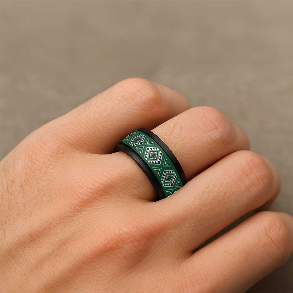 New Zealand Aotearoa Spinner Ring Green Poutama With Taniko Pattern - Polynesian Pride
