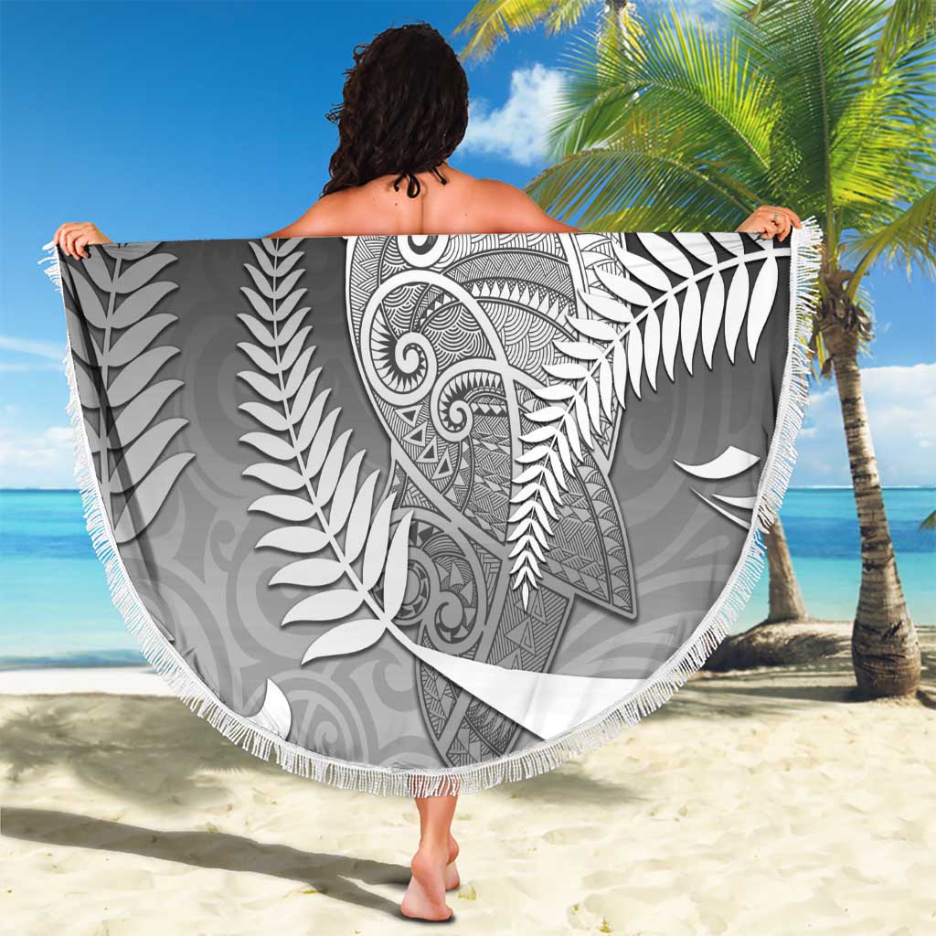 New Zealand Aotearoa Ruru Beach Blanket Maori Fern Art Black