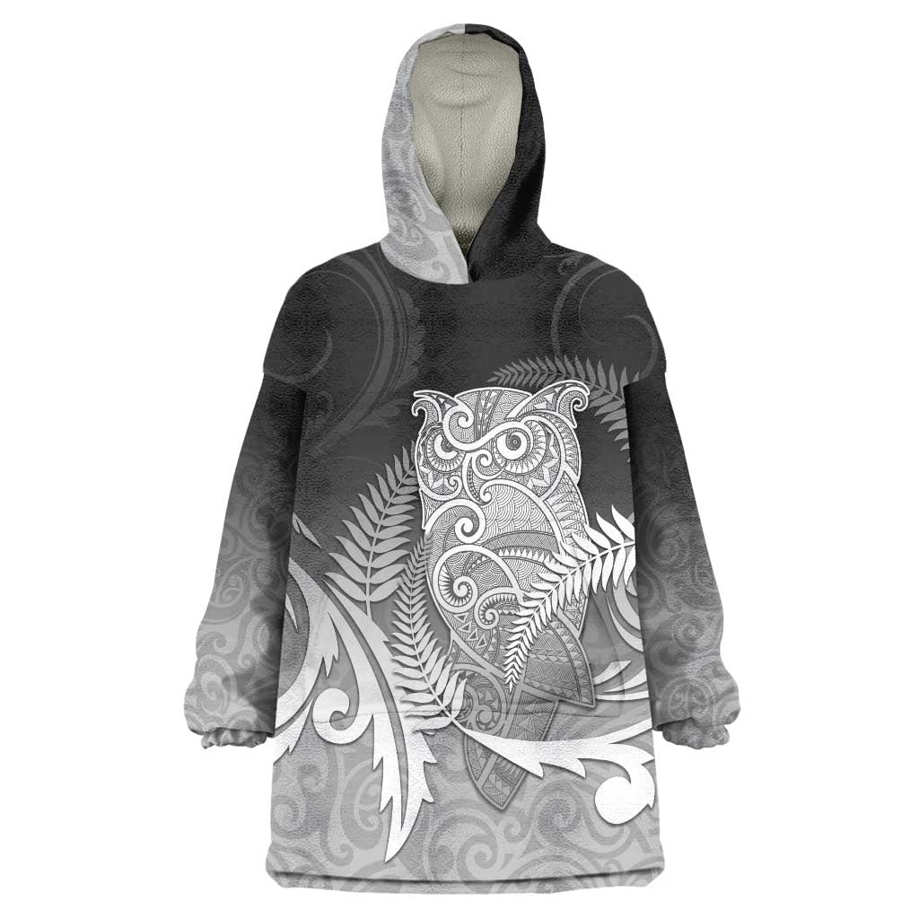 New Zealand Aotearoa Ruru Wearable Blanket Hoodie Maori Fern Art Black