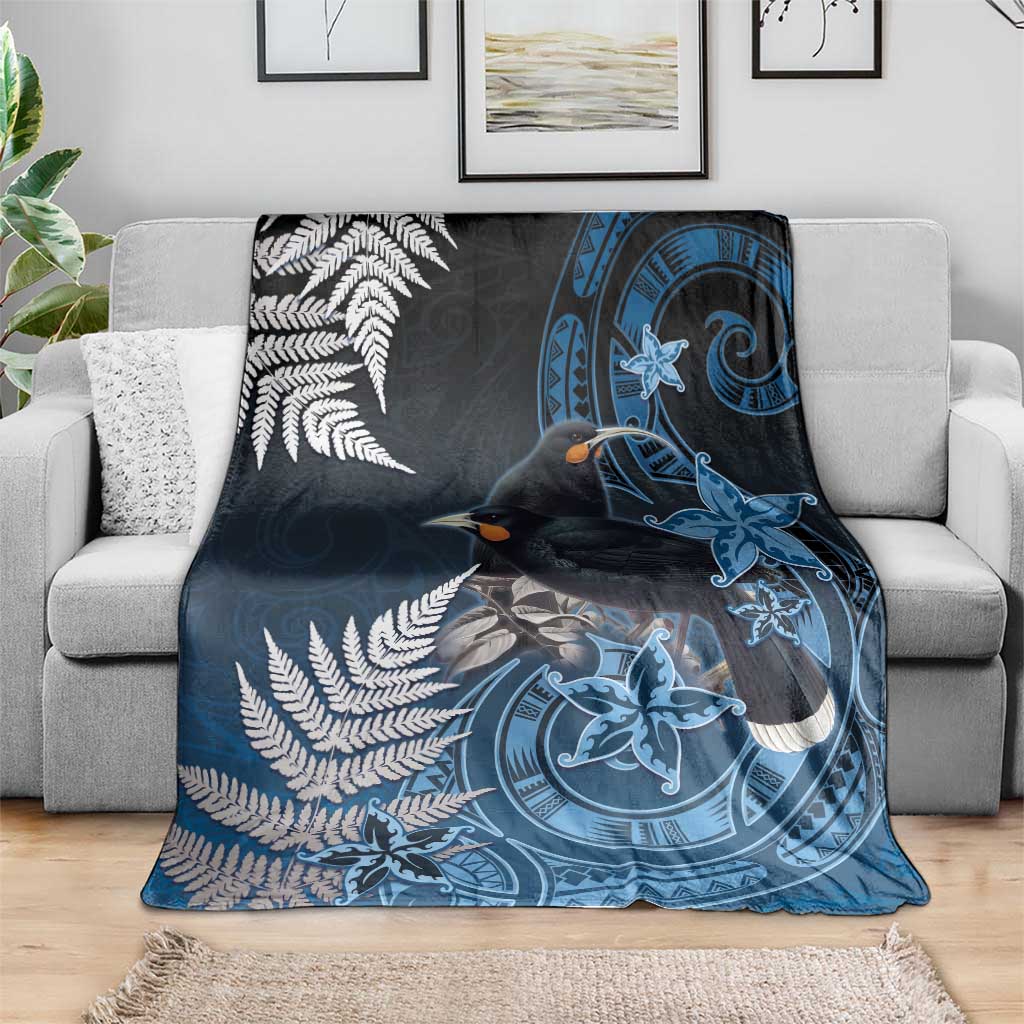 New Zealand Huia Bird Blanket Aotearoa Maori Pattern