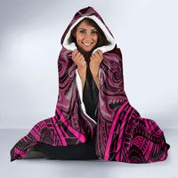Personalised New Zealand Darts Hooded Blanket Pink Dart Board Maori Pattern