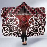 Aotearoa Mana Motuhake Hooded Blanket Poutama With Maori Pattern - Polynesian Pride