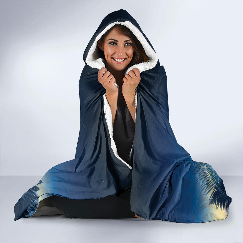 New Zealand Matariki Hooded Blanket Maori Waka With Silver Fern LT05 - Polynesian Pride